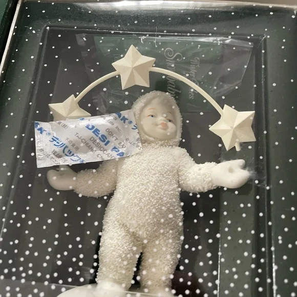 5 pieces Charming Cream Snow Baby Figurine - Picture 3 of 4